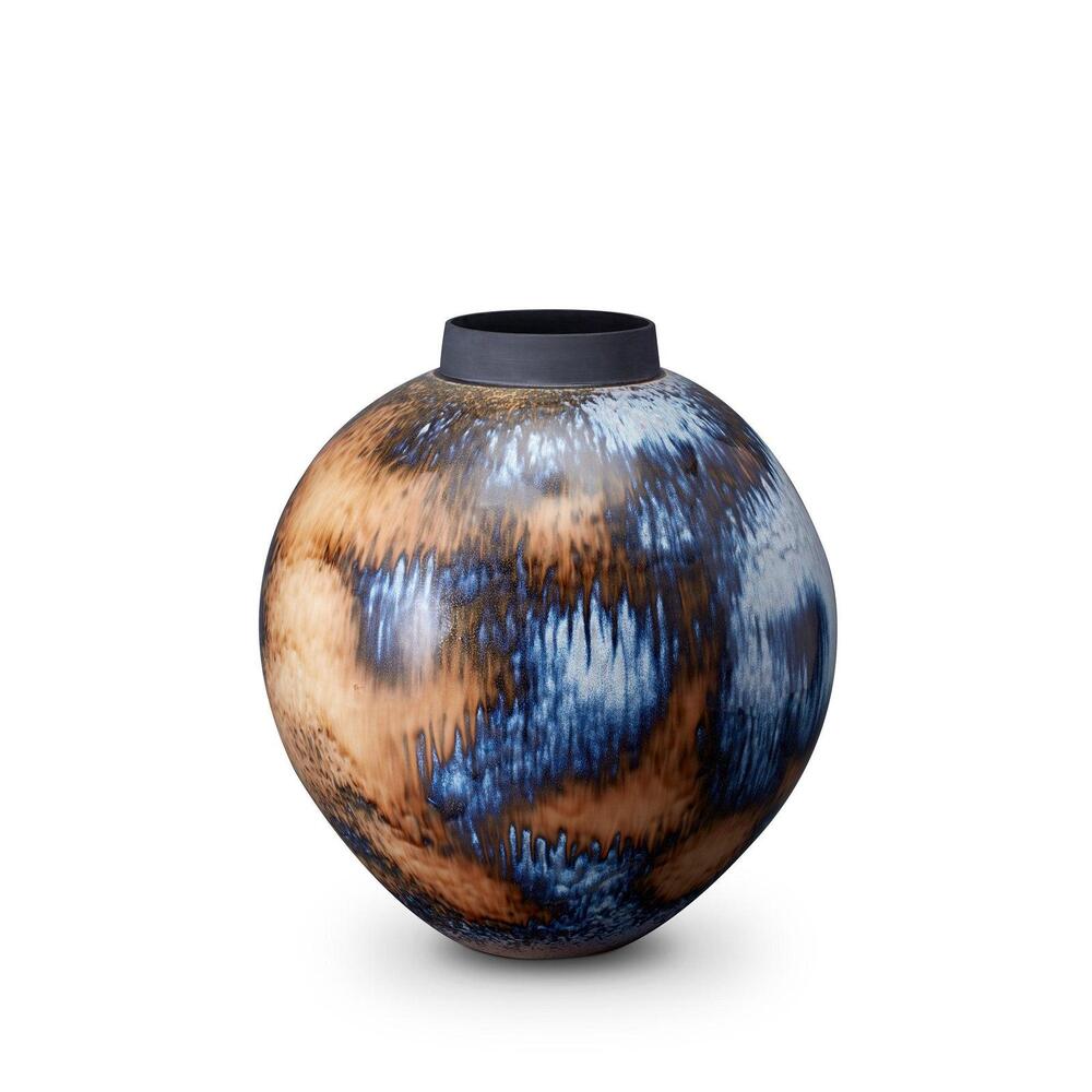 Terra Vase by L'Objet