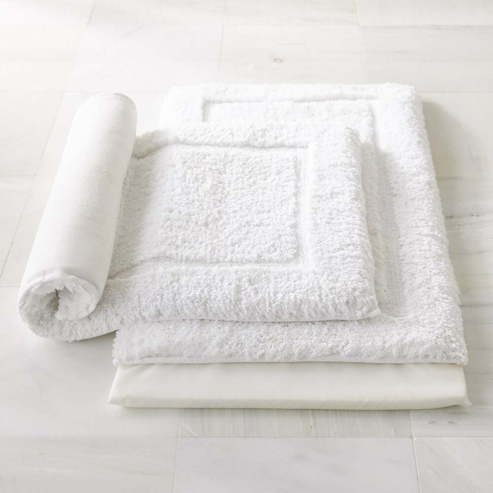 Tiffany Cloud Bath Rug by Peacock Alley 2