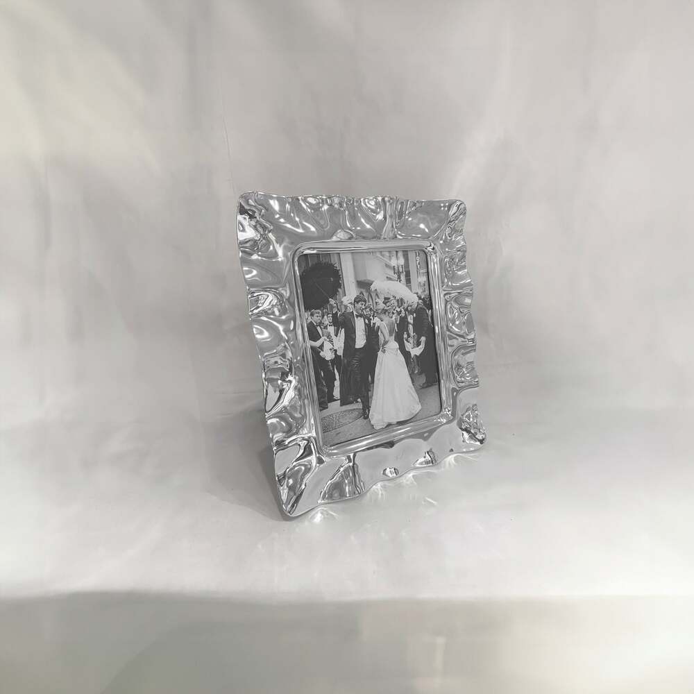 Vento 5" x 7" Frame by Beatriz Ball 1