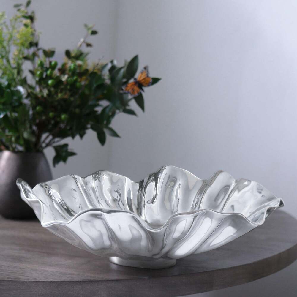 Vento Bloom Large Bowl by Beatriz Ball 2