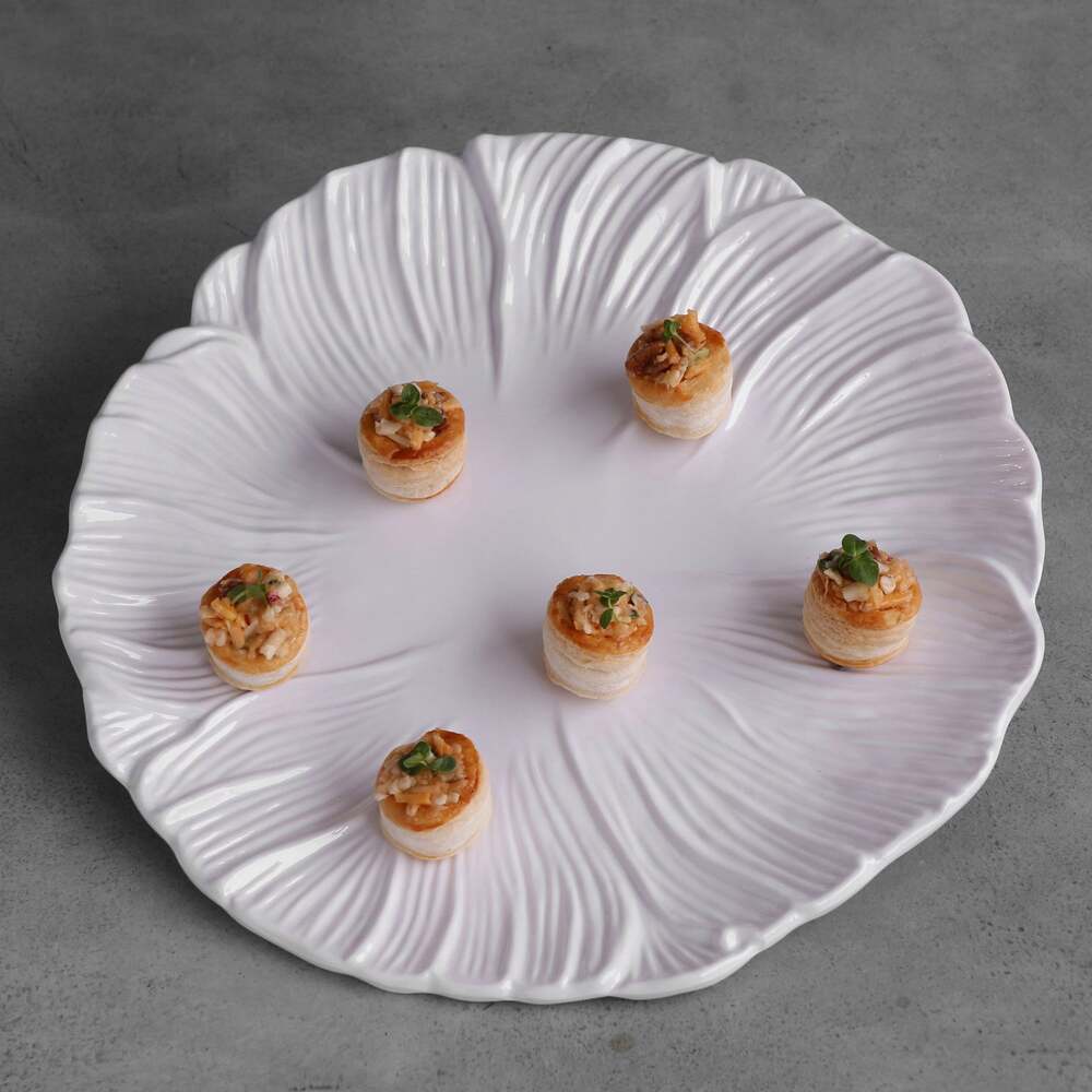 Vida Lettuce 13" Charger Set of 4 - White by Beatriz Ball 4