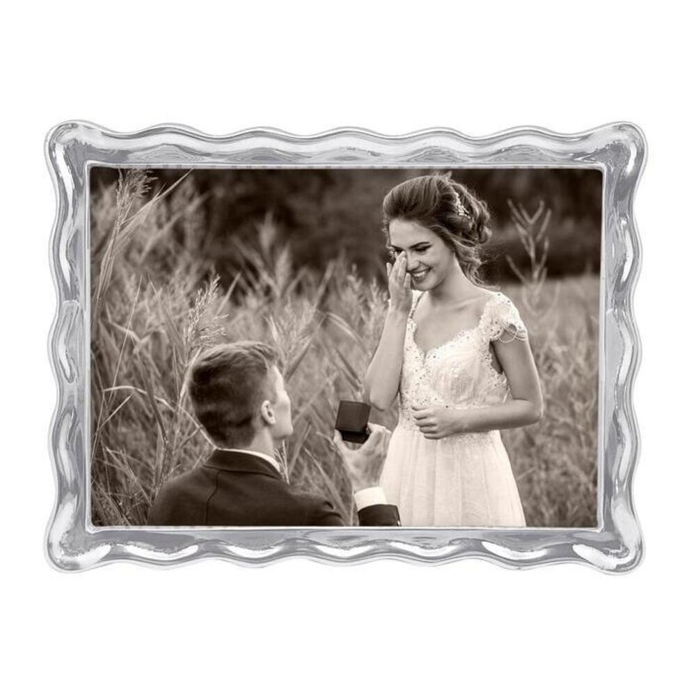 Wavy Picture Frame by Mariposa 4