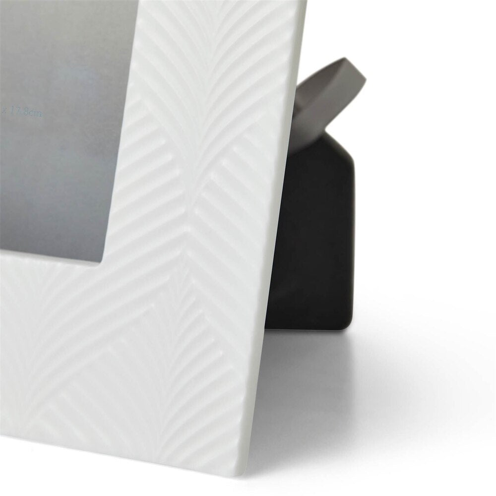 White Folia Photo Frame (Photo: 5X7Inch) by Wedgwood Additional Image - 1