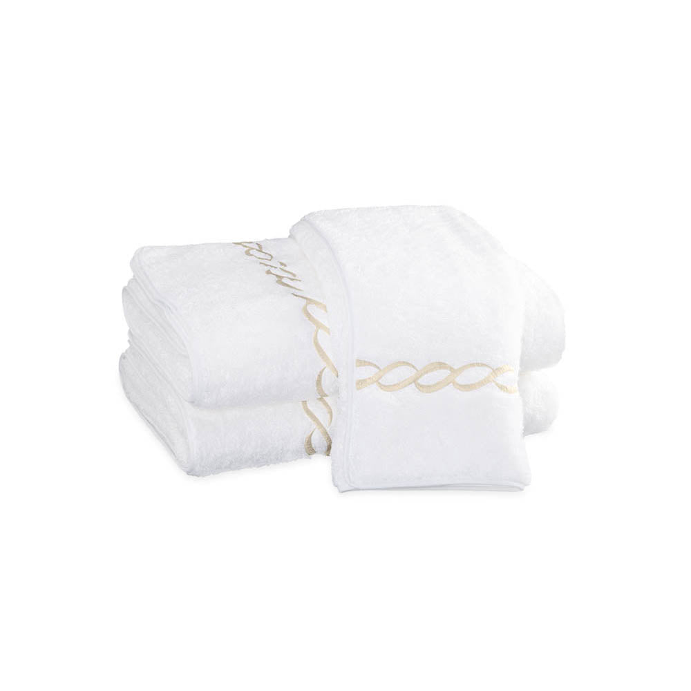 Classic Chain Spring Green Luxury Towels by Matouk