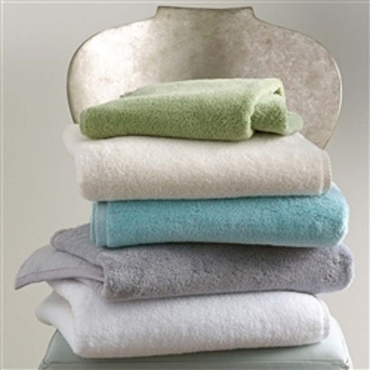 Milagro Wash Cloth (White) by Matouk