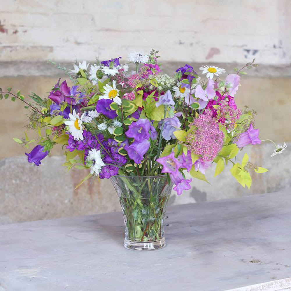 Odette Conversation Vase (6.50"/16.50cm) by William Yeoward Crystal Additional Image - 3