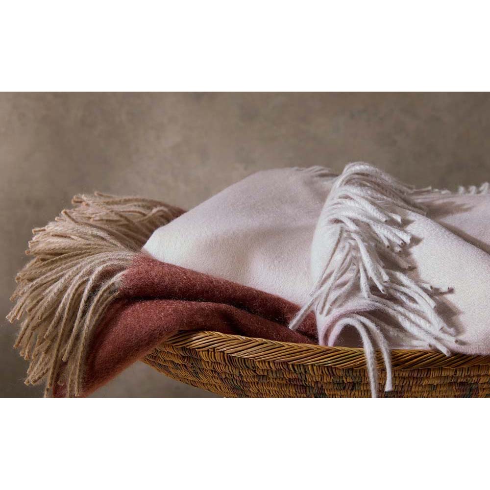 Paley Throw By Matouk Additional Image 5