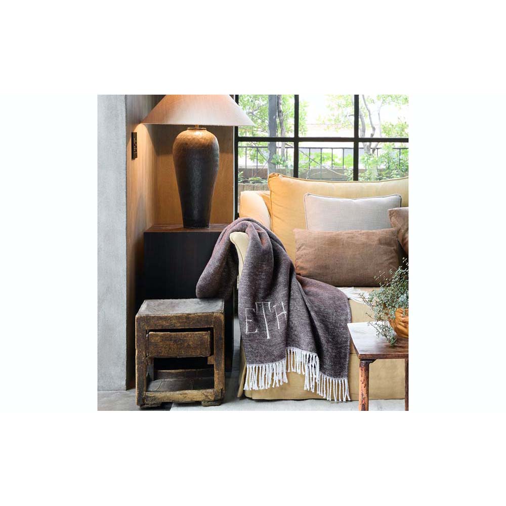 Pezzo Throw By Matouk Additional Image 4