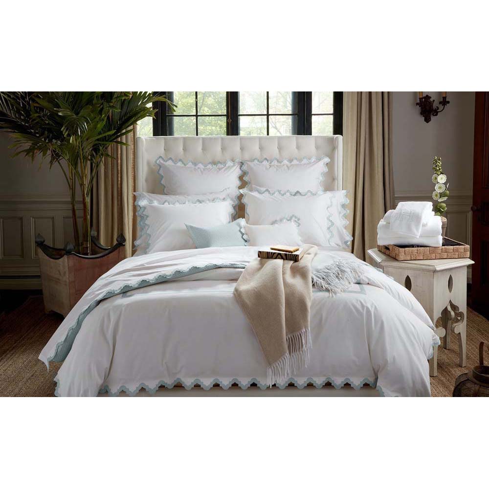 Pezzo Throw By Matouk Additional Image 7