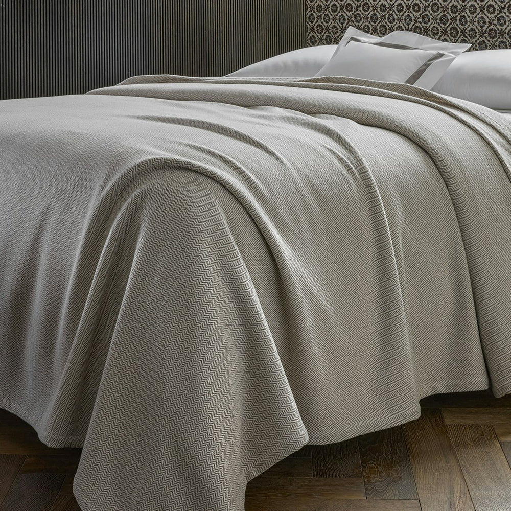 Avalon Bedding