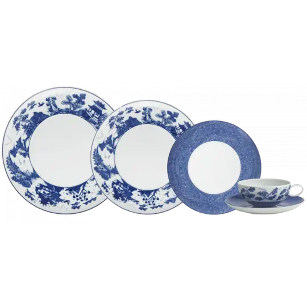 Mottahedeh Blue Shou porcelain dinnerware