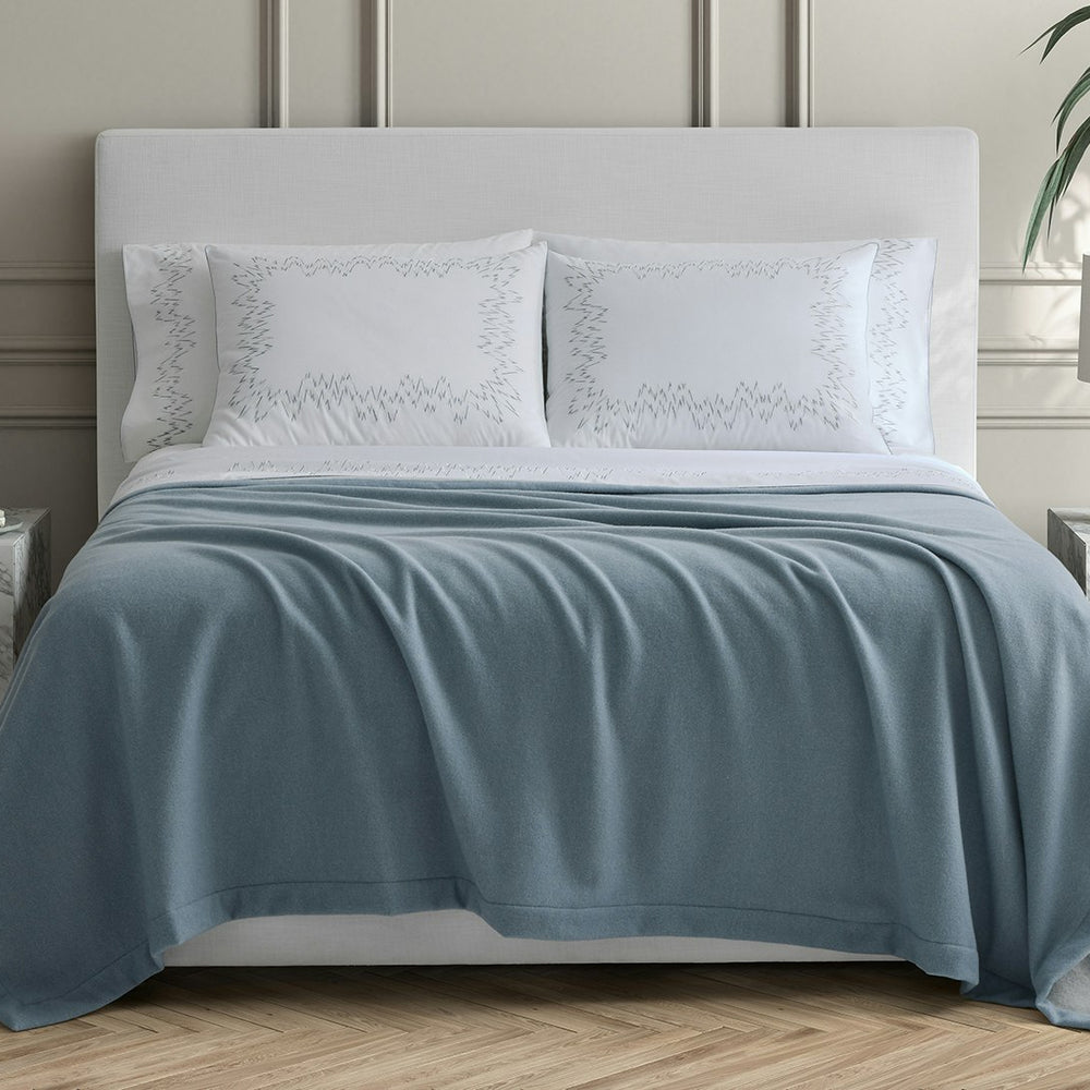 Cosmo Bedding
