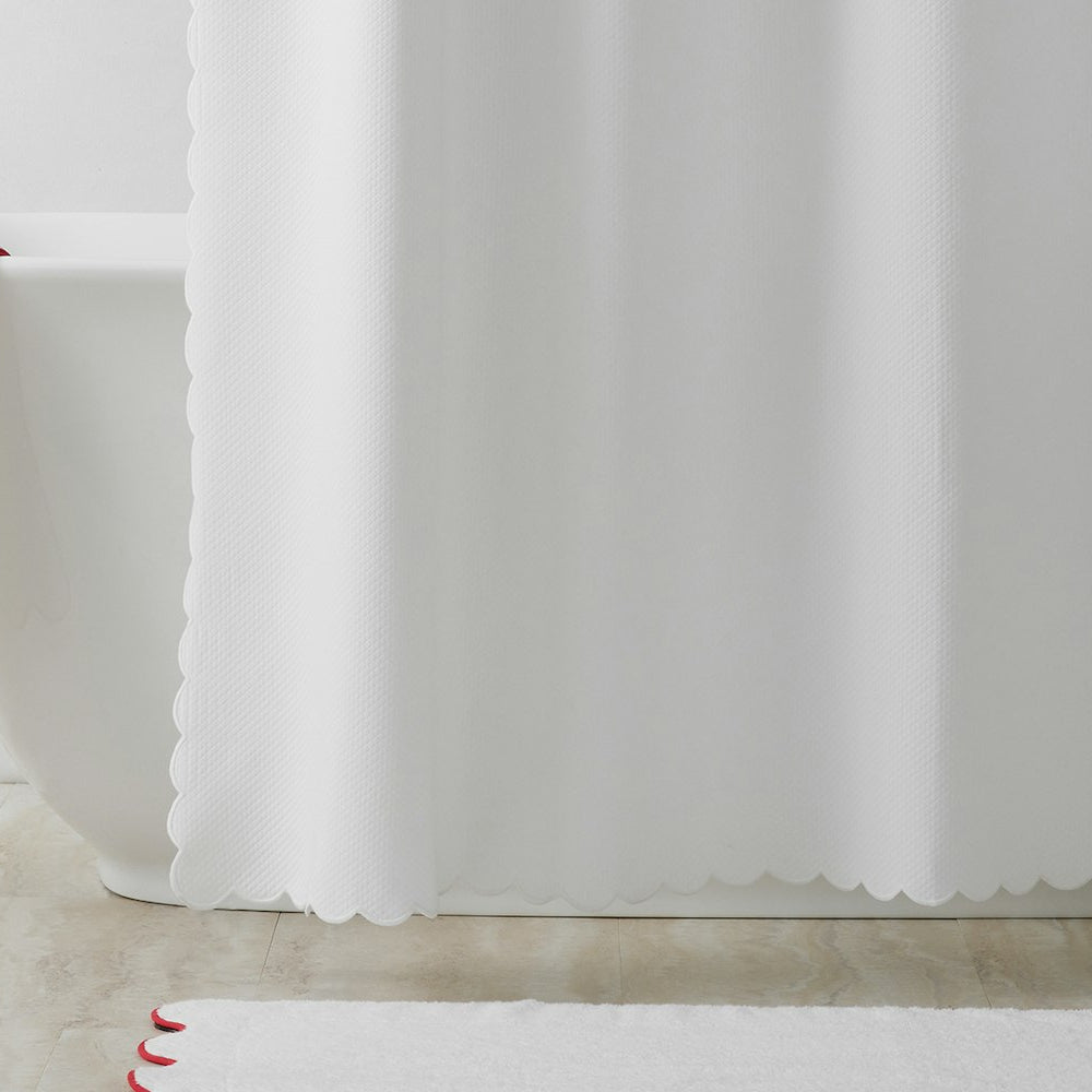 Diamond Pique Scallop Bath