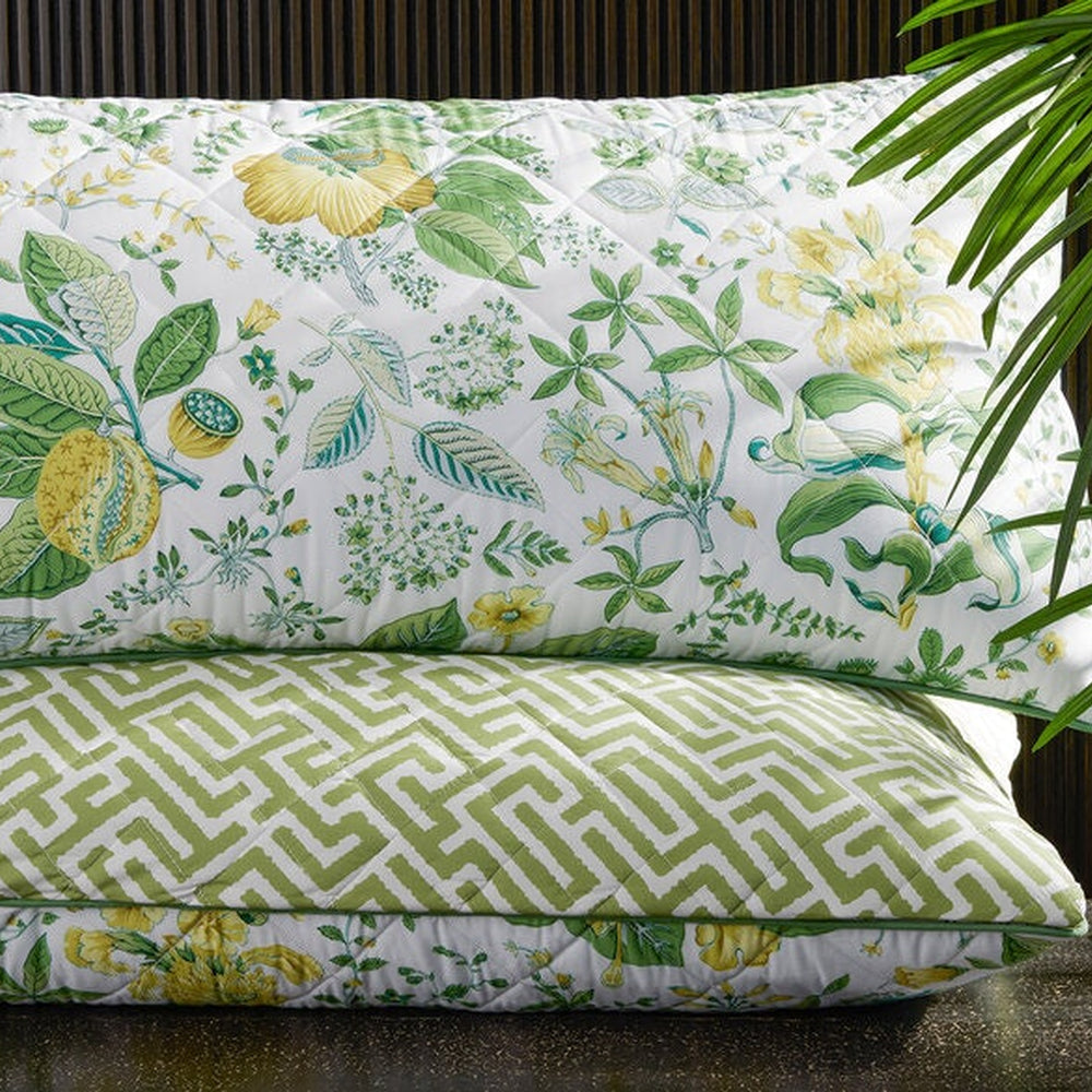 Reversible Bedding & Table