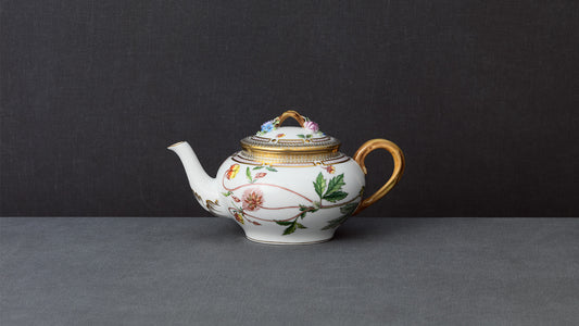 Flora Danica Teapot, 100 cl by Royal Copenhagen