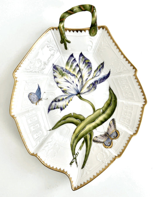 1305 - Leaf Shaped Dish by Anna Weatherley