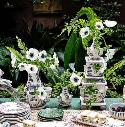 Country Estate 11.5" Tulipiere Vase - Flint Grey