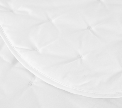 Triomphe White Quilted Coverlet F/Q