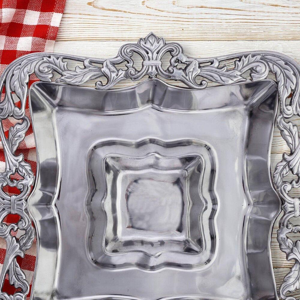 Acanthus Chip and Dip Tray by Arthur Court Designs 3