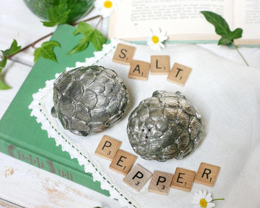 Artichoke Salt & Pepper Set by Vagabond House 5