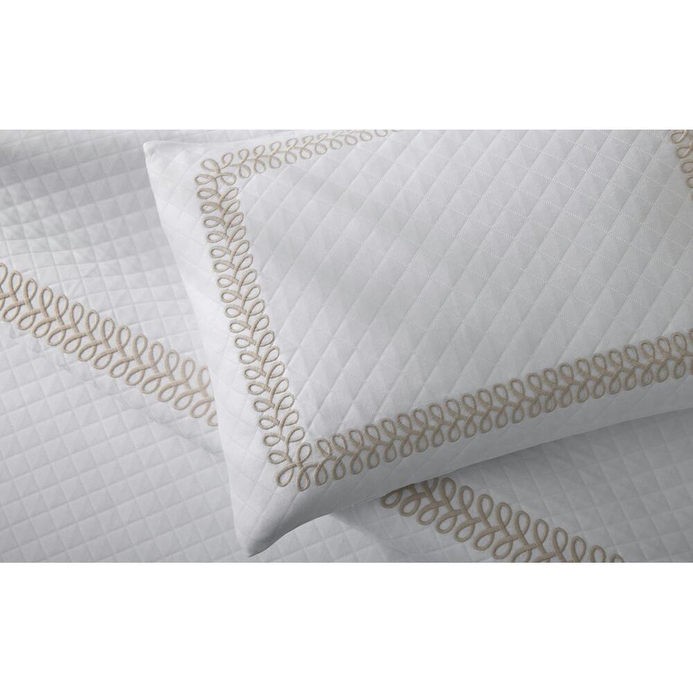 Astor Braid Matelasse Coverlet Dune 4