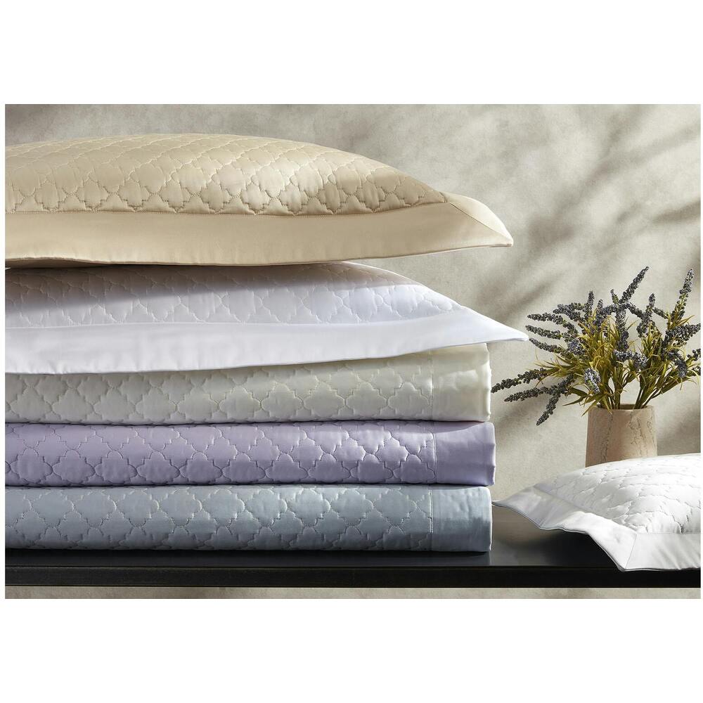 Ava Quilt Pool 2