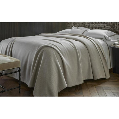 Avalon Blanket Champagne 1