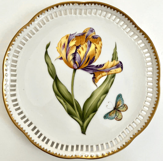 AW160 - Tulip Pierced Plate by Anna Weatherley