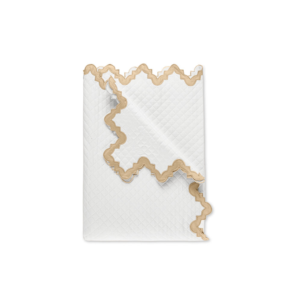 Aziza Matelasse Coverlet Champagne 