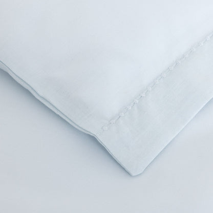 Batiste Bed Collections by Yves Delorme 16