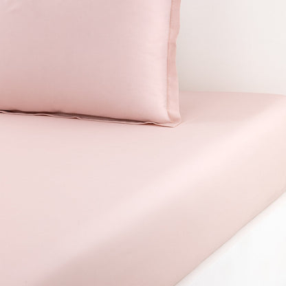 Batiste Bed Collections by Yves Delorme 32