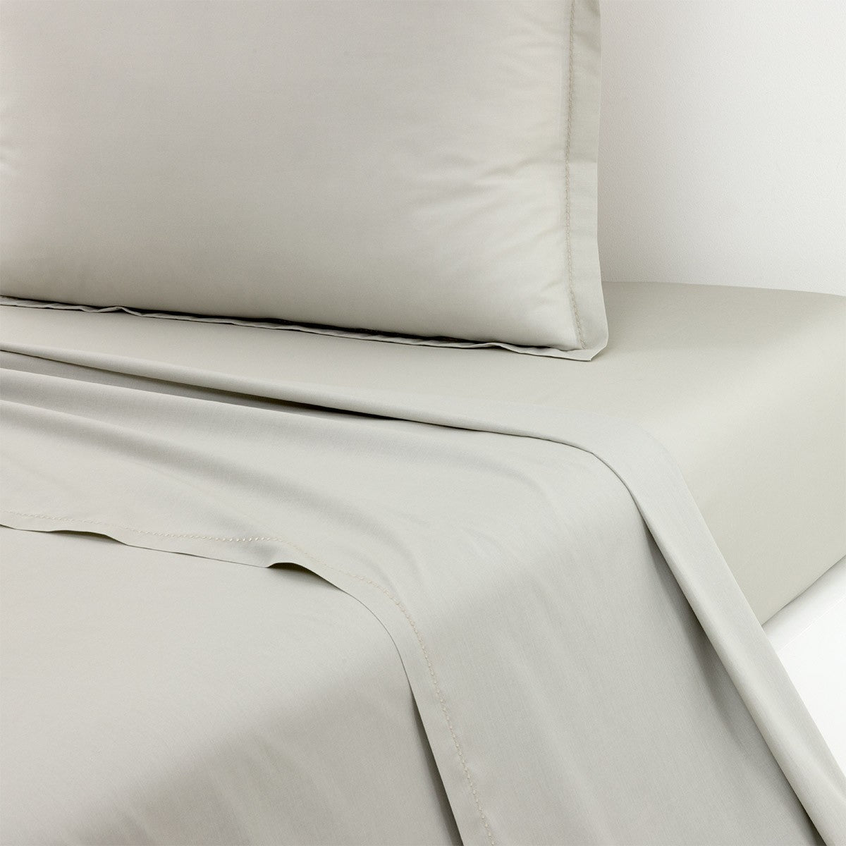 Batiste Bed Collections by Yves Delorme