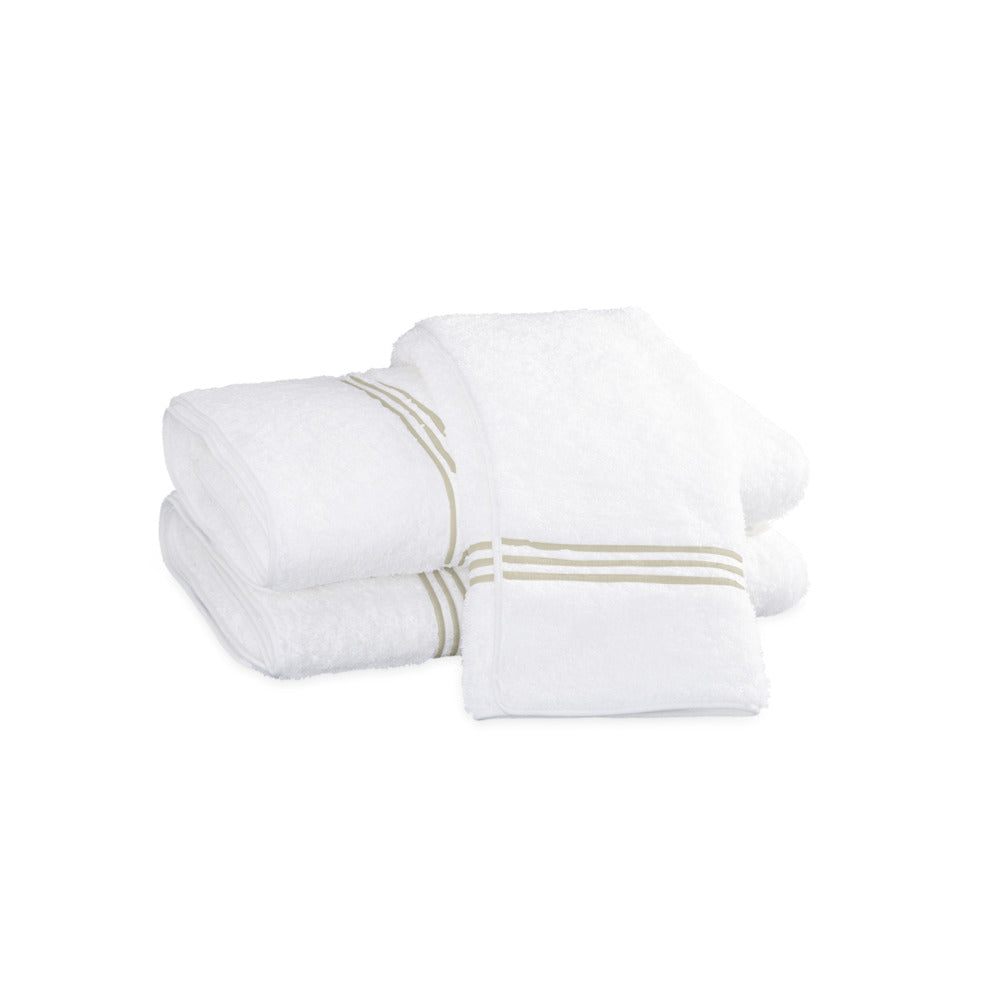 Bel Tempo Bath Sheet Almond 