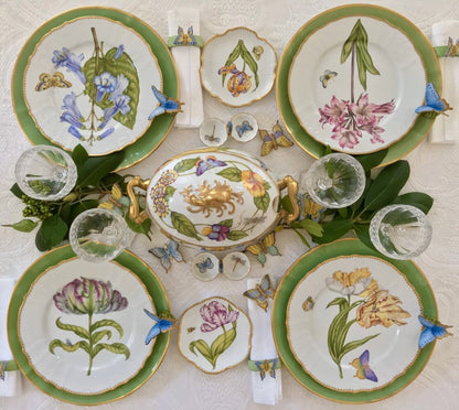 BS1 - Botanical Art Dinner Plate by Anna Weatherley 2