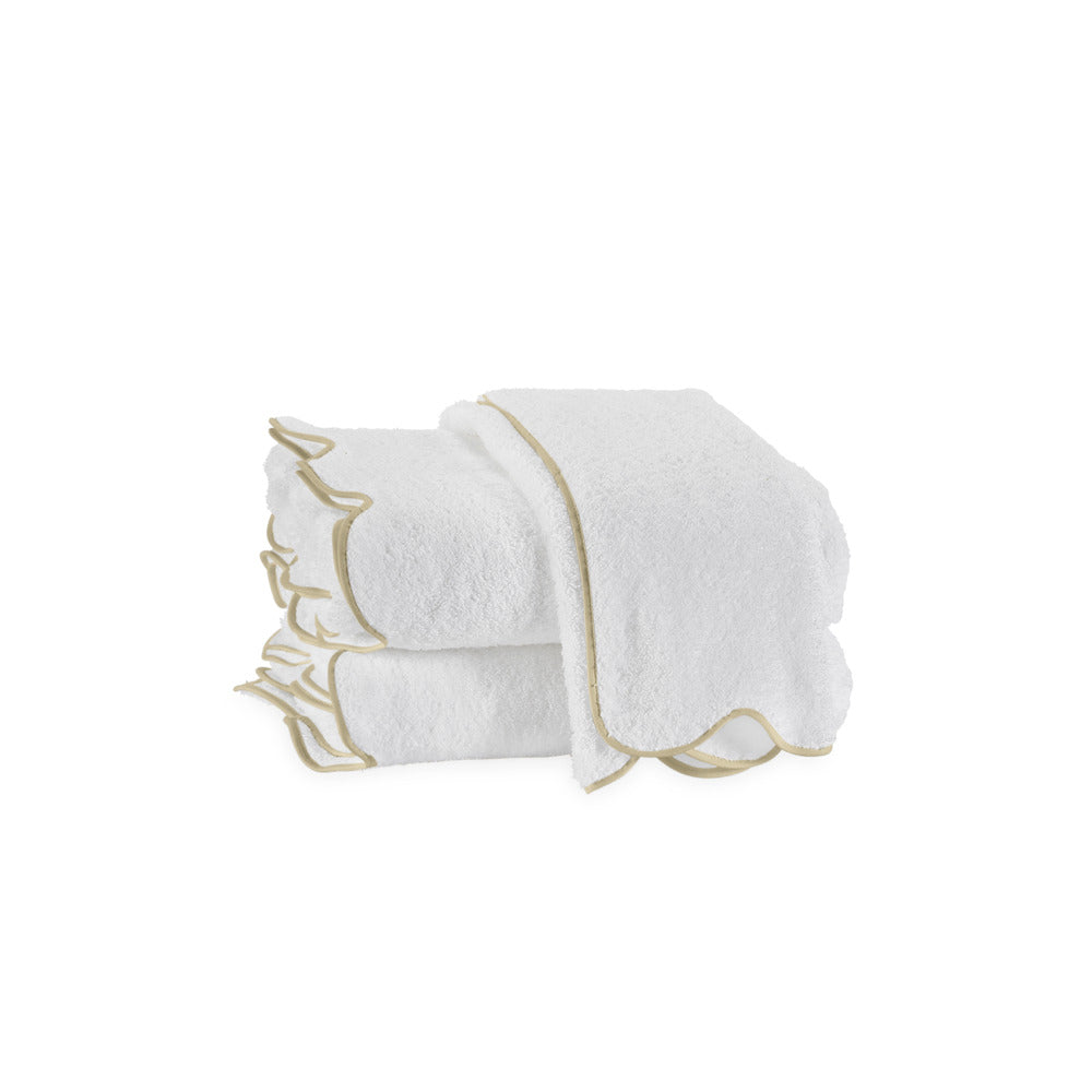 Cairo Scallop Guest Towel Sand 
