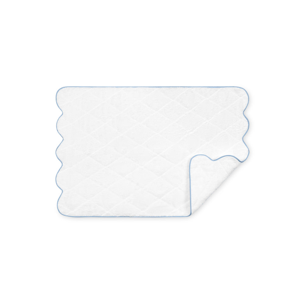 Cairo Scallop Tub Mat Light Blue Quilted 