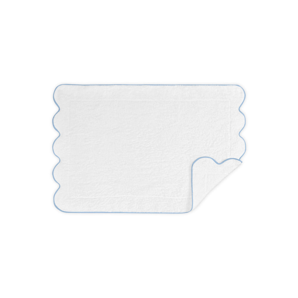 Cairo Scallop Tub Mat Light Blue 