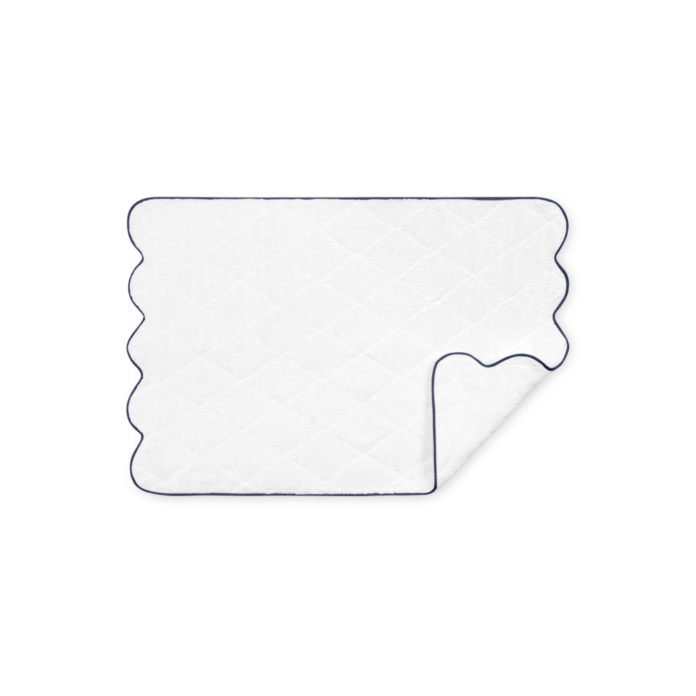 Cairo Scallop Tub Mat Navy Quilted 