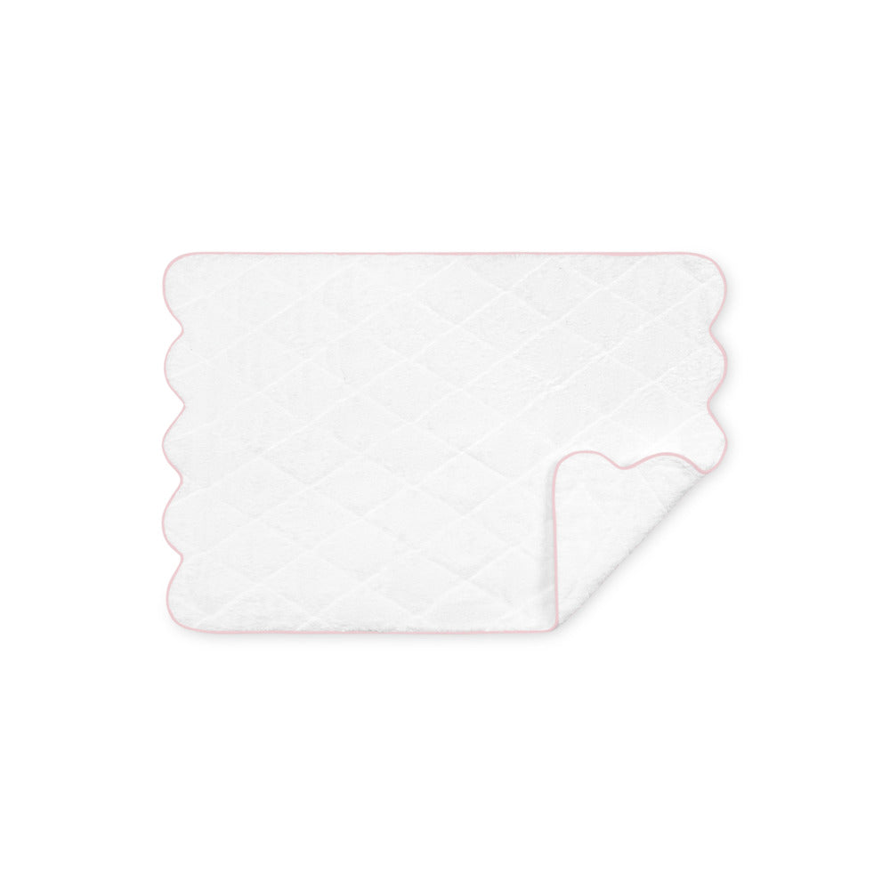 Cairo Scallop Tub Mat Pink Quilted 
