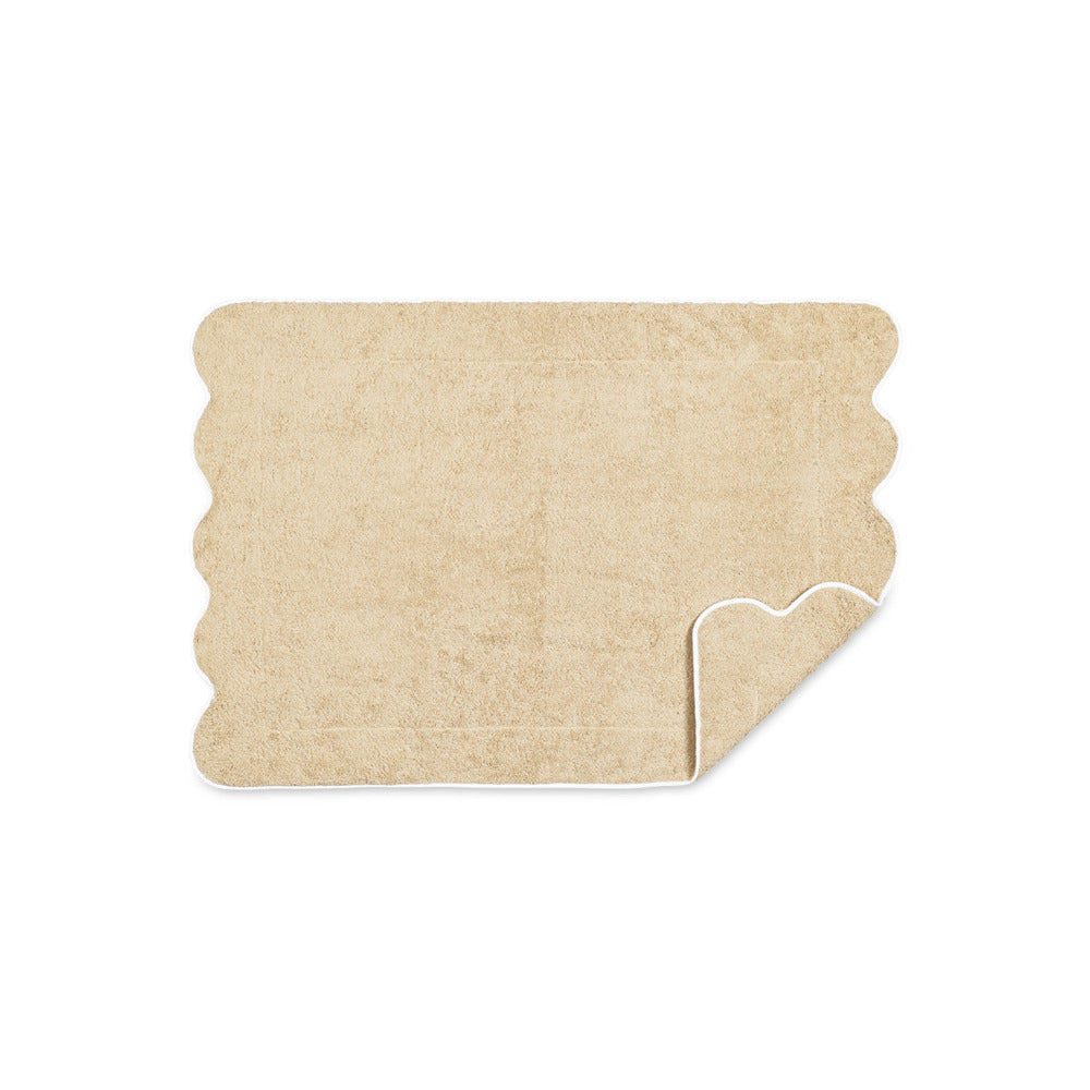 Cairo Scallop Tub Mat Sand & White 
