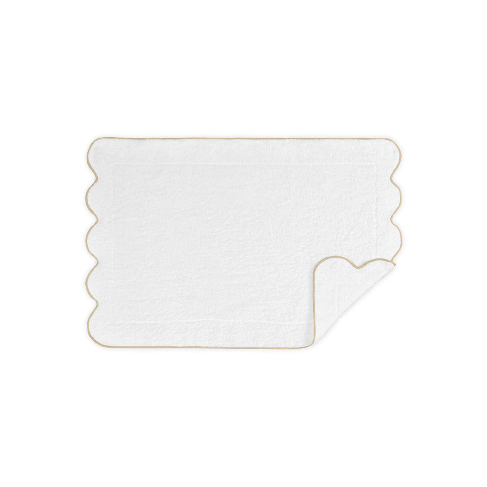 Cairo Scallop Tub Mat Sand 