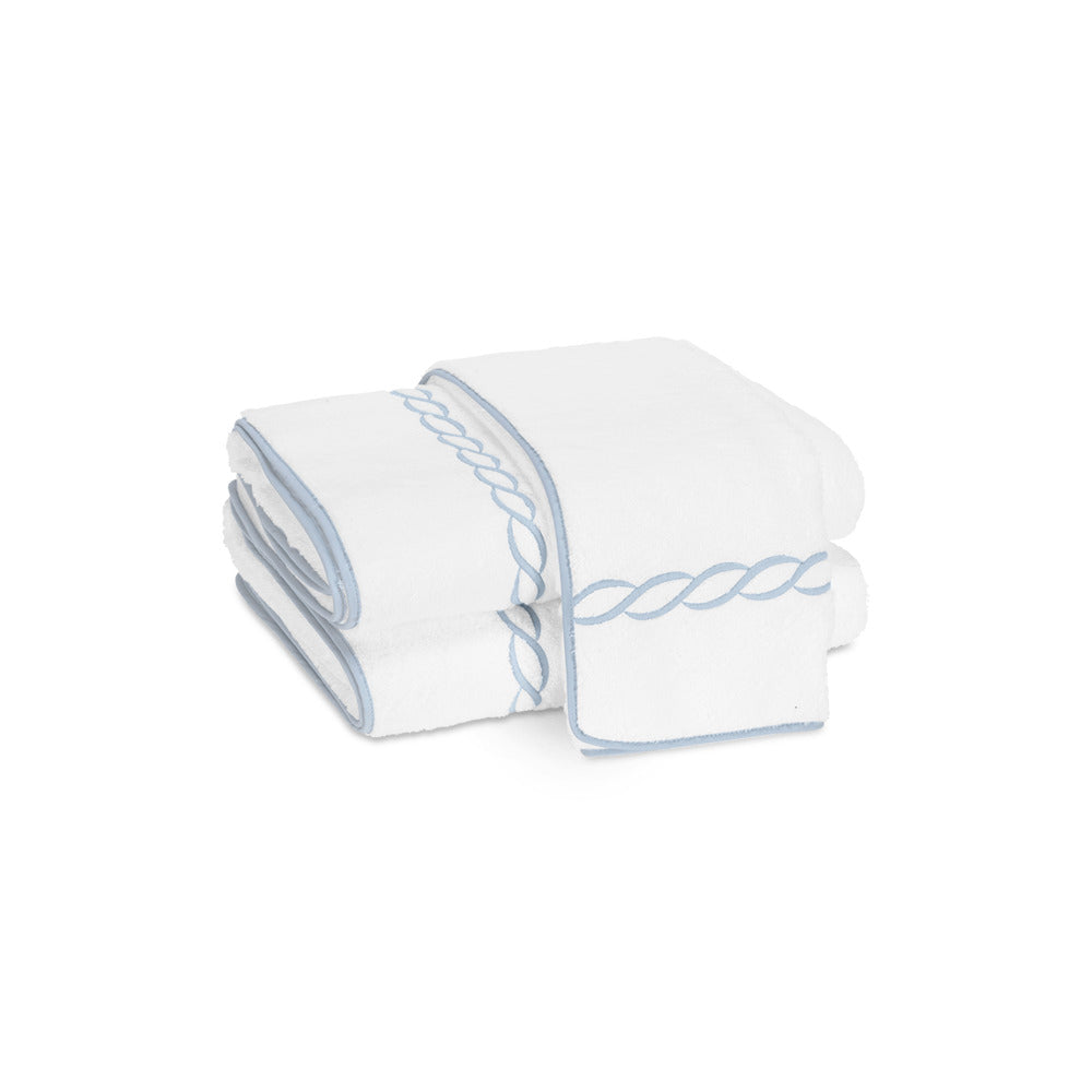 Classic Chain Bath Sheet Light Blue 