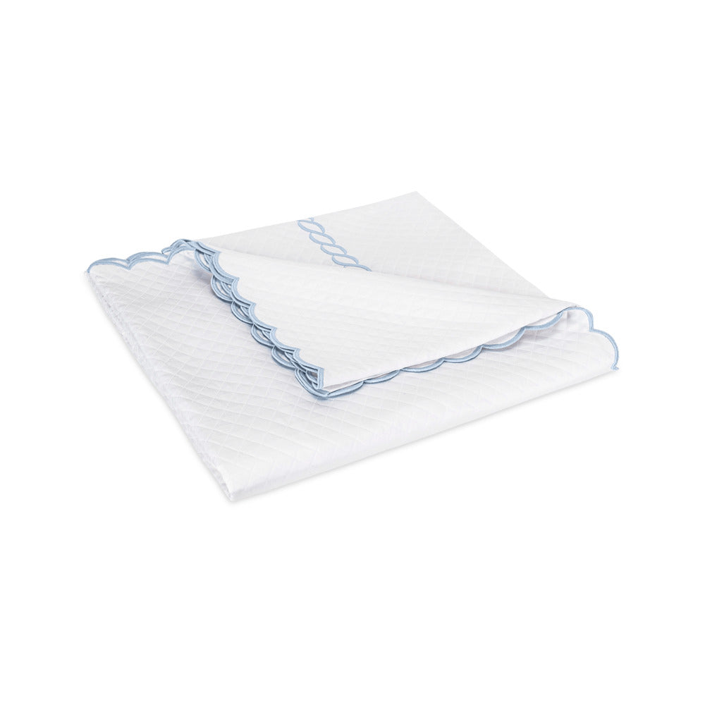 Classic Chain Scallop Matelasse Coverlet