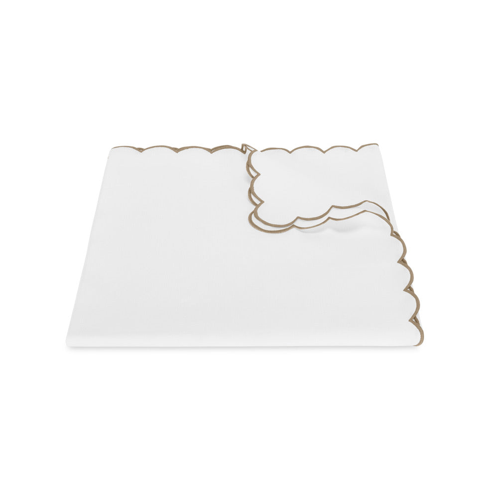 Dakota Tablecloth White & Oat 