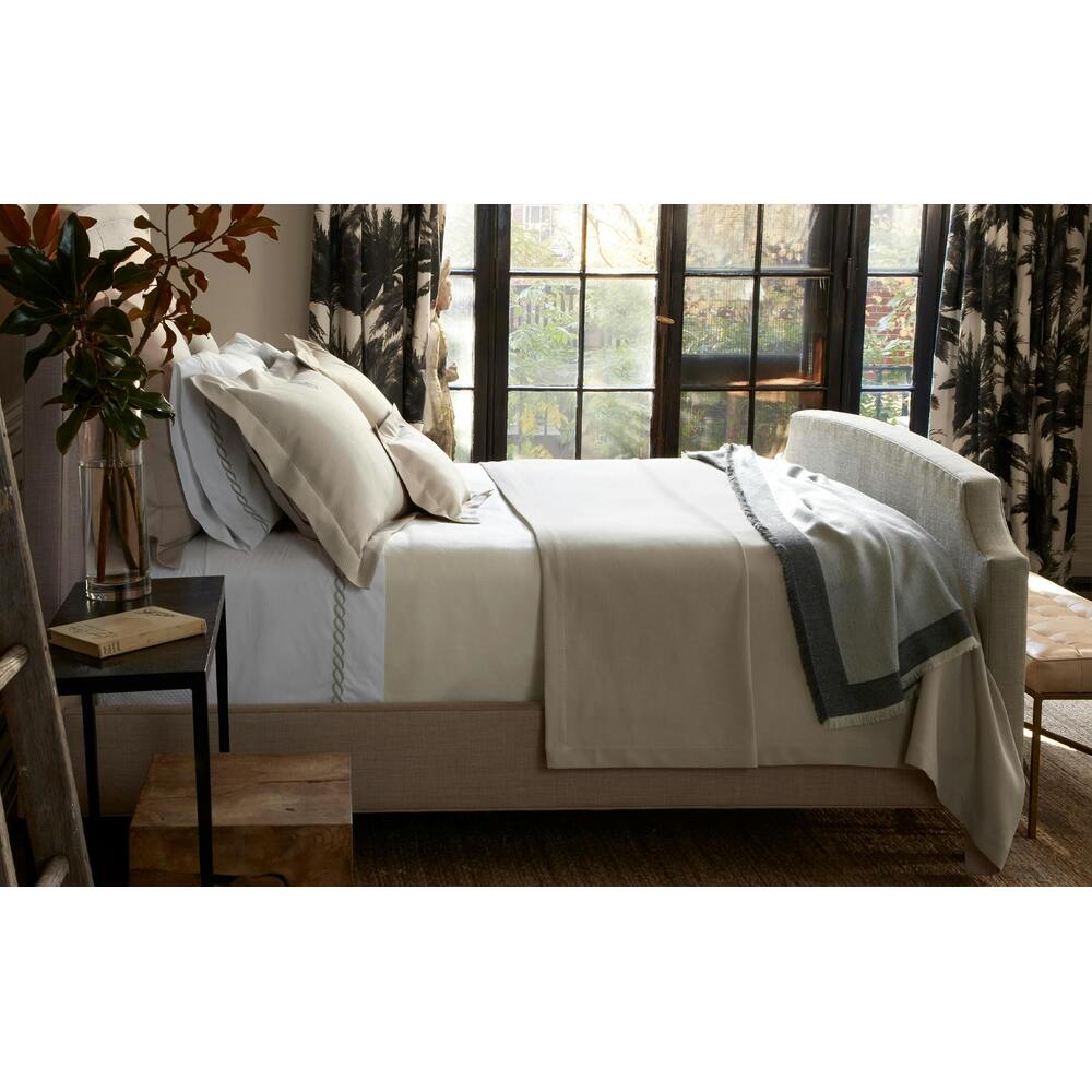 Elliot Coverlet Bone 1