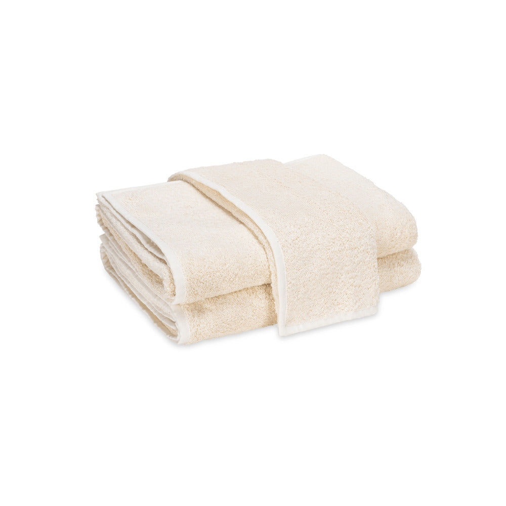 Enzo Wash Cloth Ivory & Ivory 