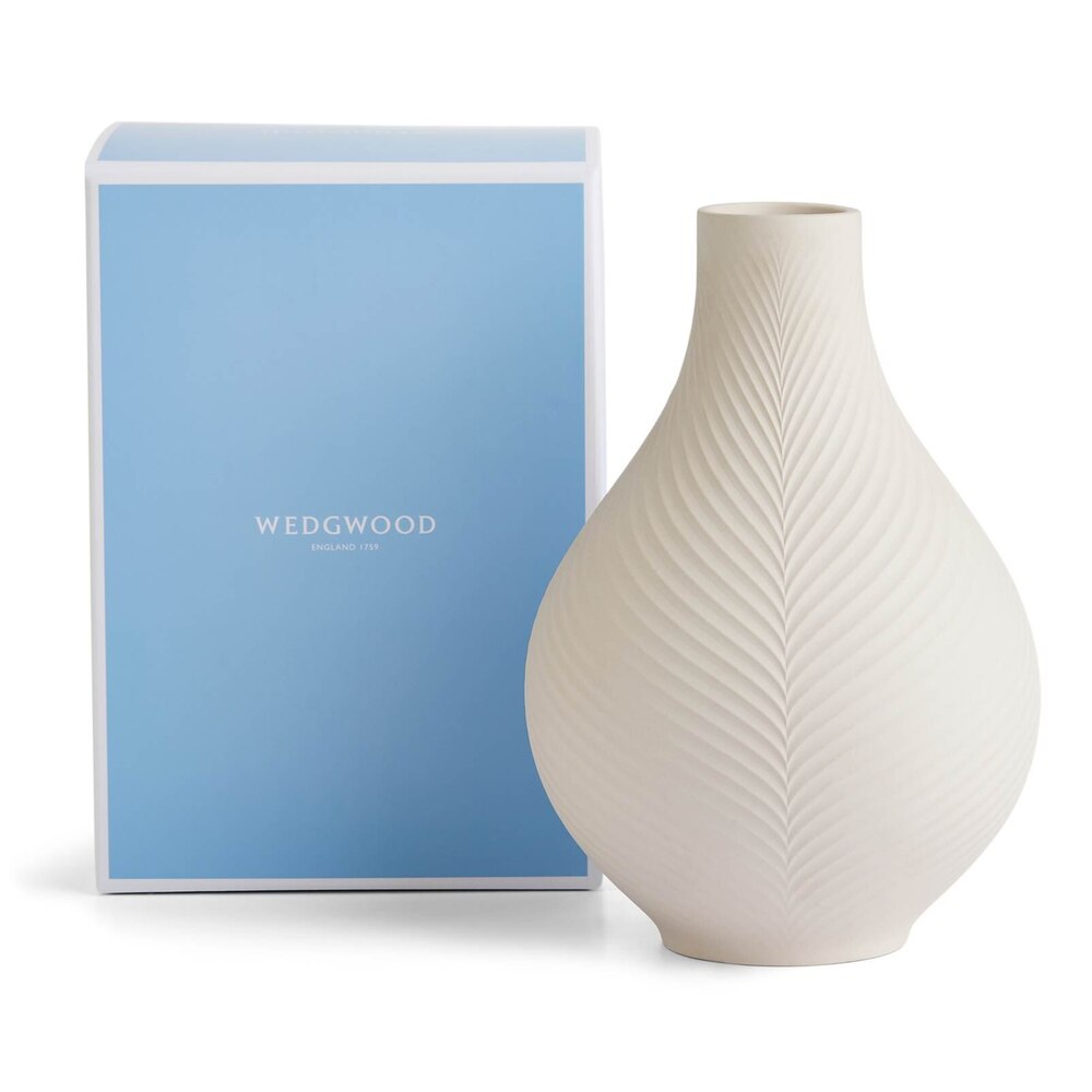 Folia Bulb Vase 23 cm by Wedgwood Additional Image - 9