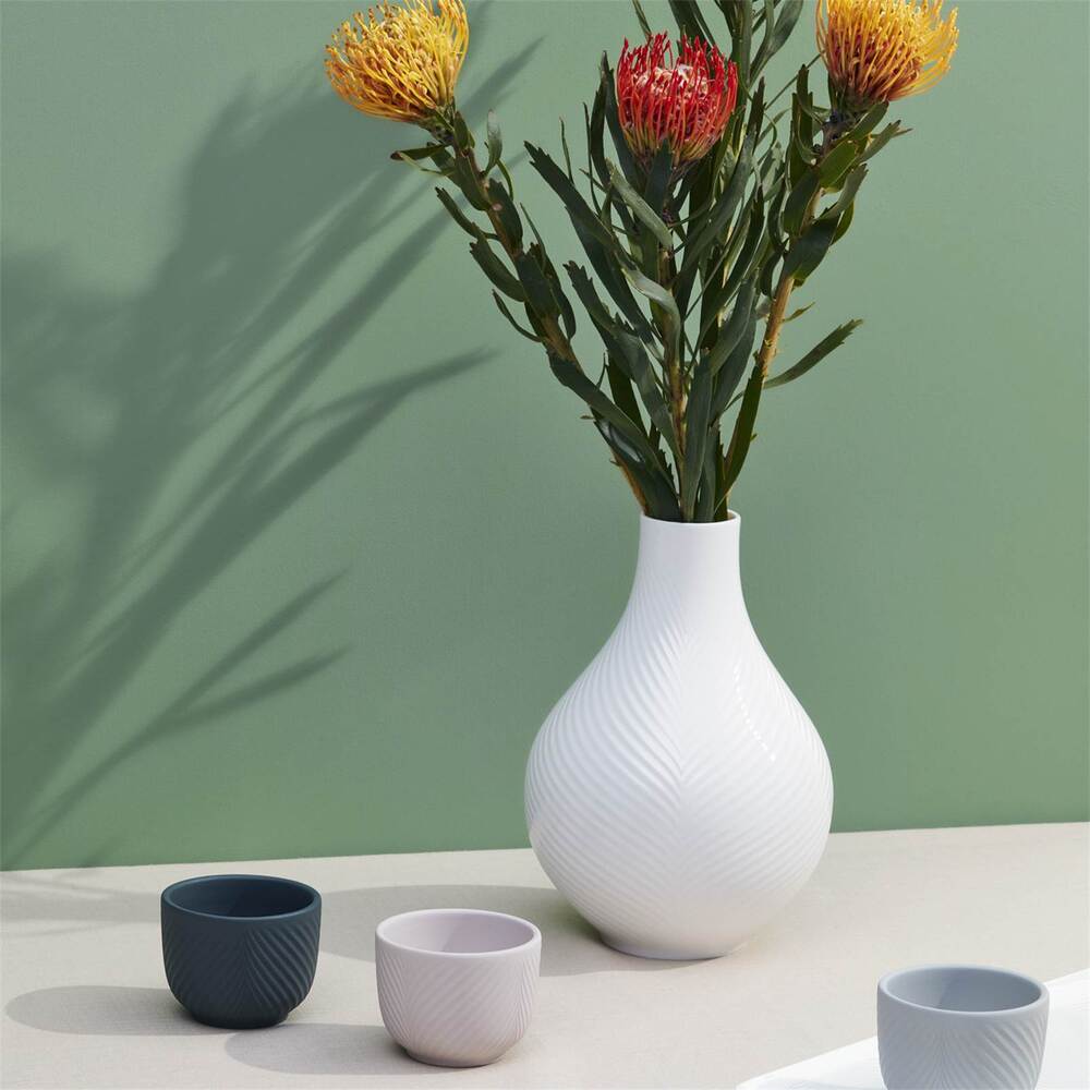 Folia Bulb Vase 23 cm by Wedgwood Additional Image - 4