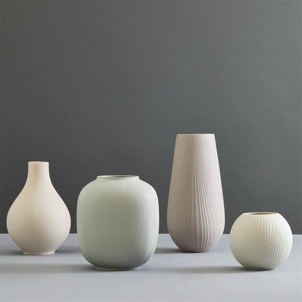 Folia Round Vase 21 cm by Wedgwood Additional Image - 8