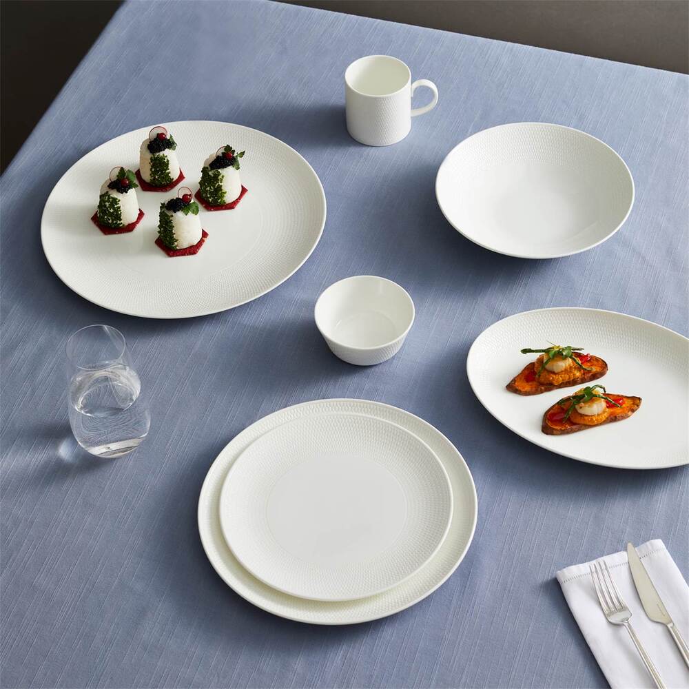 Gio Dinner Plate 28 cm by Wedgwood Additional Image - 12